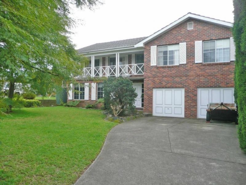 19 GREVILLEA CRESCENT, Greystanes NSW 2145