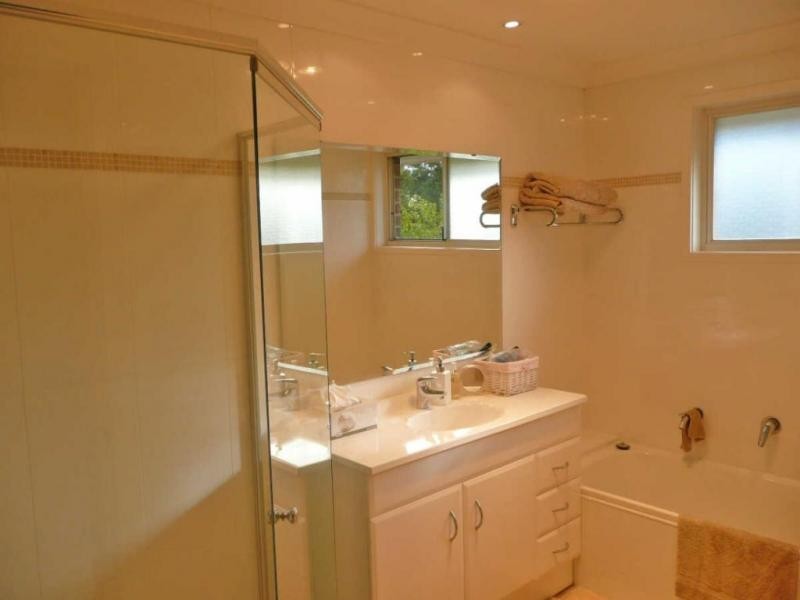 19 GREVILLEA CRESCENT, Greystanes NSW 2145