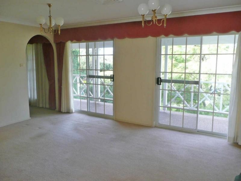 19 GREVILLEA CRESCENT, Greystanes NSW 2145