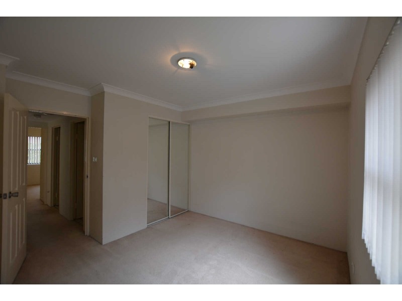 10/38 Cooyong Crescent, Toongabbie NSW 2146