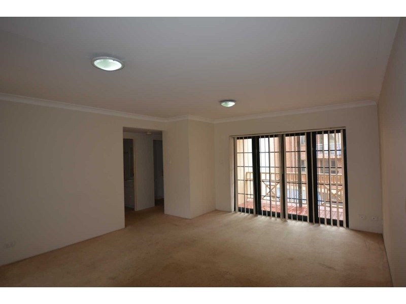 10/38 Cooyong Crescent, Toongabbie NSW 2146