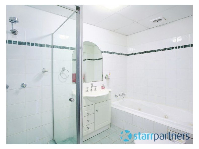 702/91A Bridge Road, Westmead NSW 2145