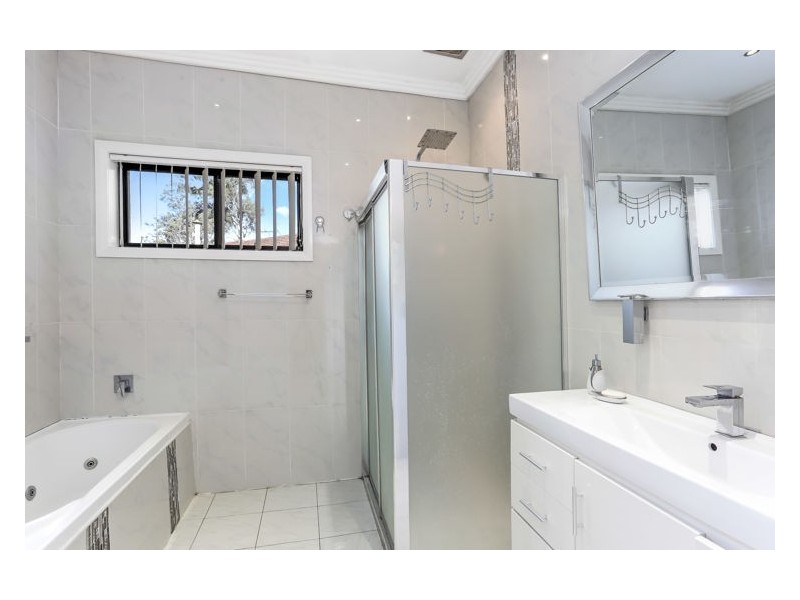 11 Strickland Place, Wentworthville NSW 2145