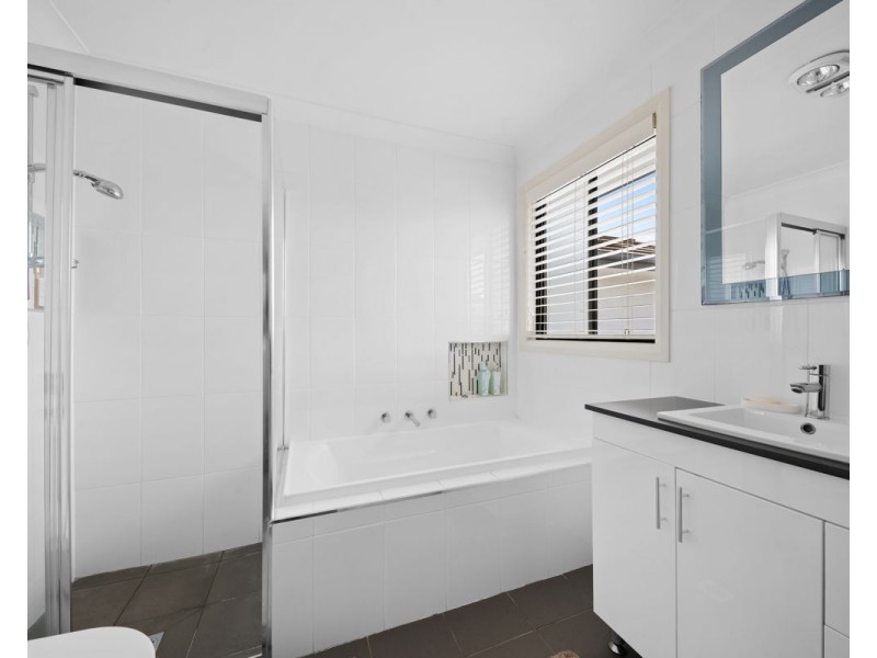 11 Edward Drive, Pemulwuy NSW 2145