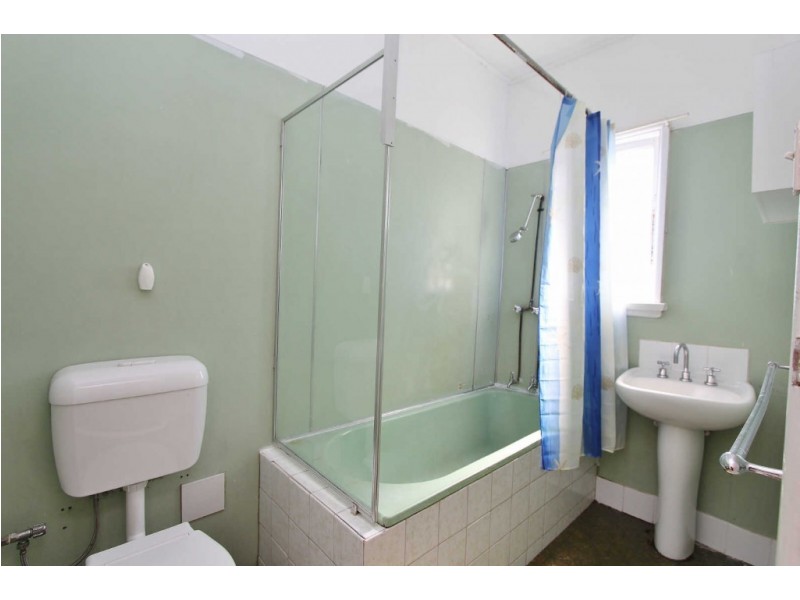 41 ADAM STREET, Guildford NSW 2161