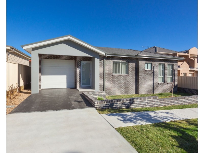 2b Verlie Street, South Wentworthville NSW 2145