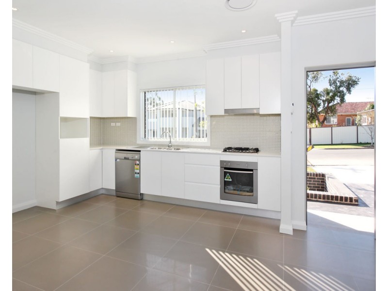 2b Verlie Street, South Wentworthville NSW 2145