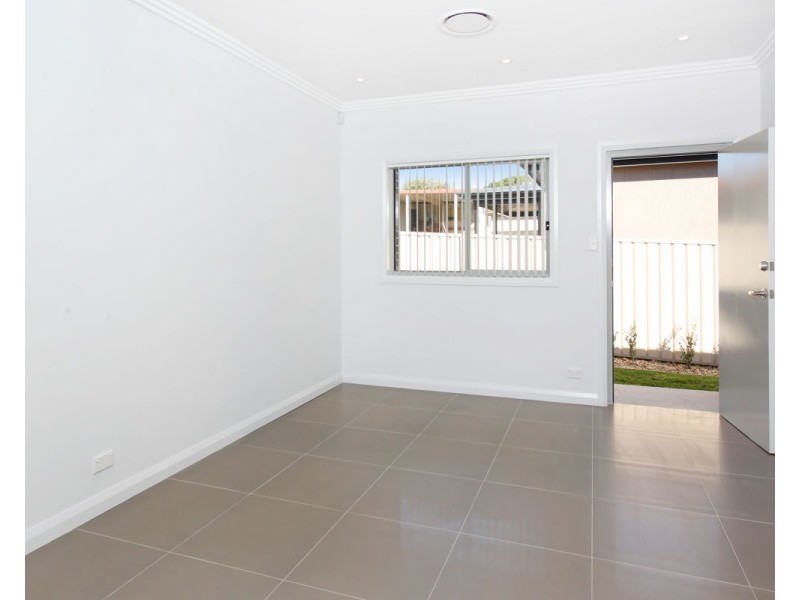 2b Verlie Street, South Wentworthville NSW 2145