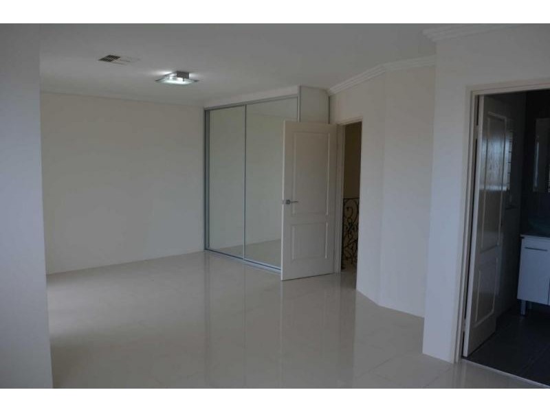 07 ROBERTSON STREET, Guildford West NSW 2161