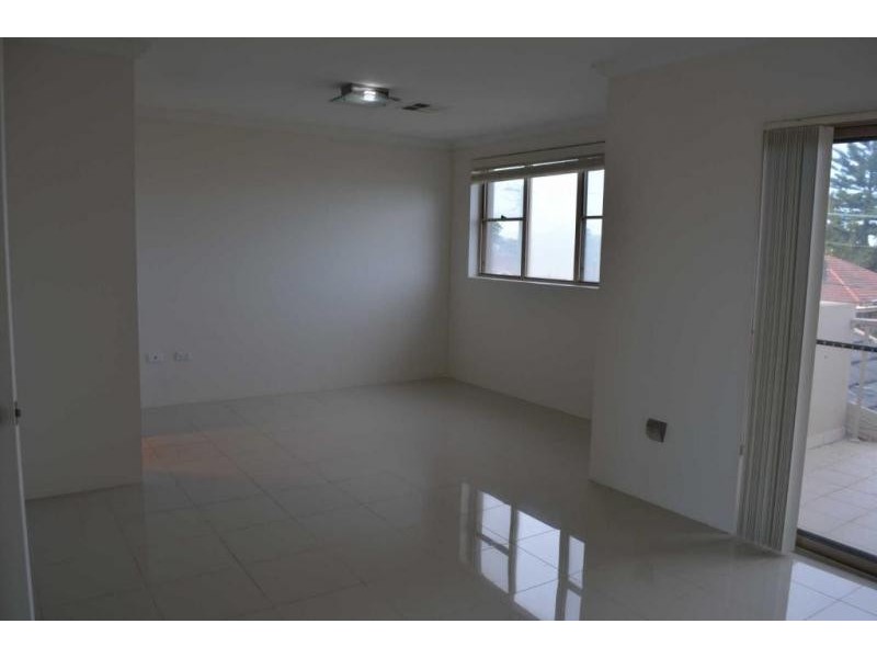 07 ROBERTSON STREET, Guildford West NSW 2161