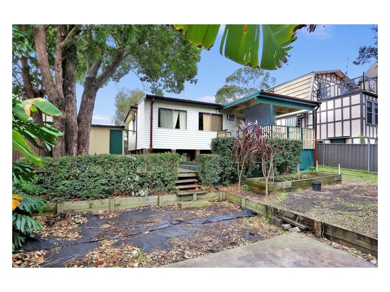 15 Newton Street, Guildford NSW 2161