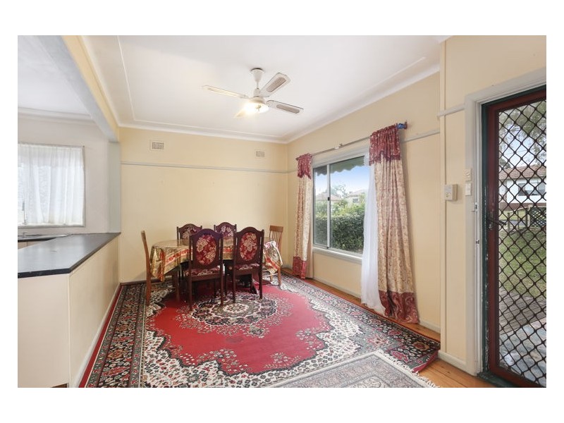 15 Newton Street, Guildford NSW 2161