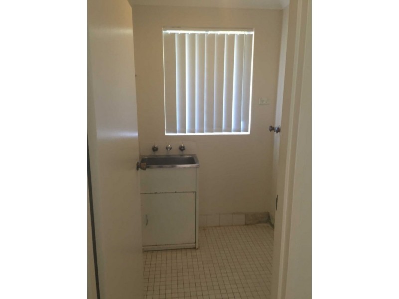 04/10 PATON STREET, Merrylands NSW 2160