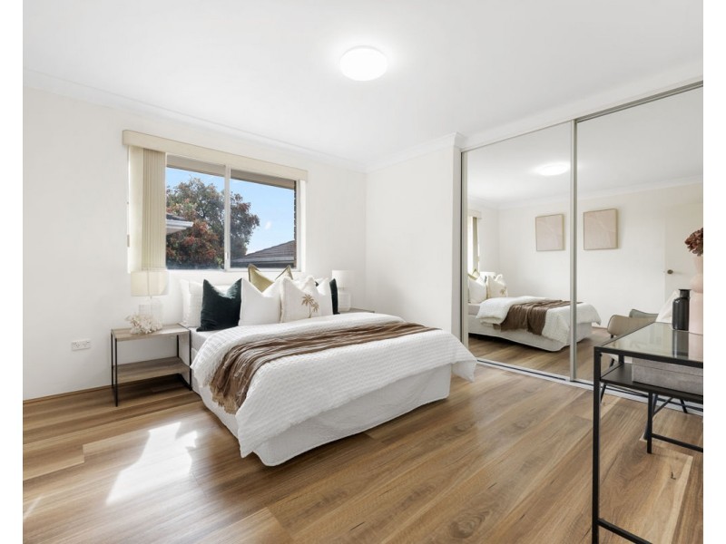 2/36 Derby Street, Merrylands NSW 2160