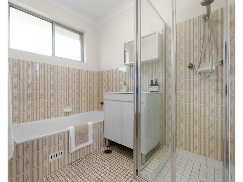 2/36 Derby Street, Merrylands NSW 2160