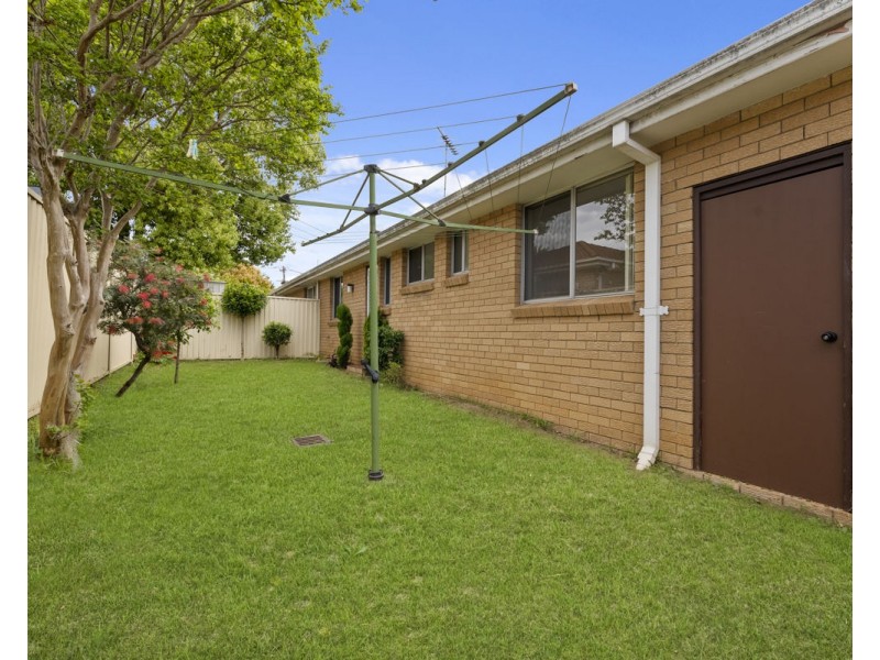 2/36 Derby Street, Merrylands NSW 2160