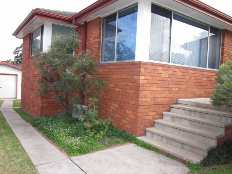 16 CAMELLIA STREET ***OWNER MANAGING***, Greystanes NSW 2145