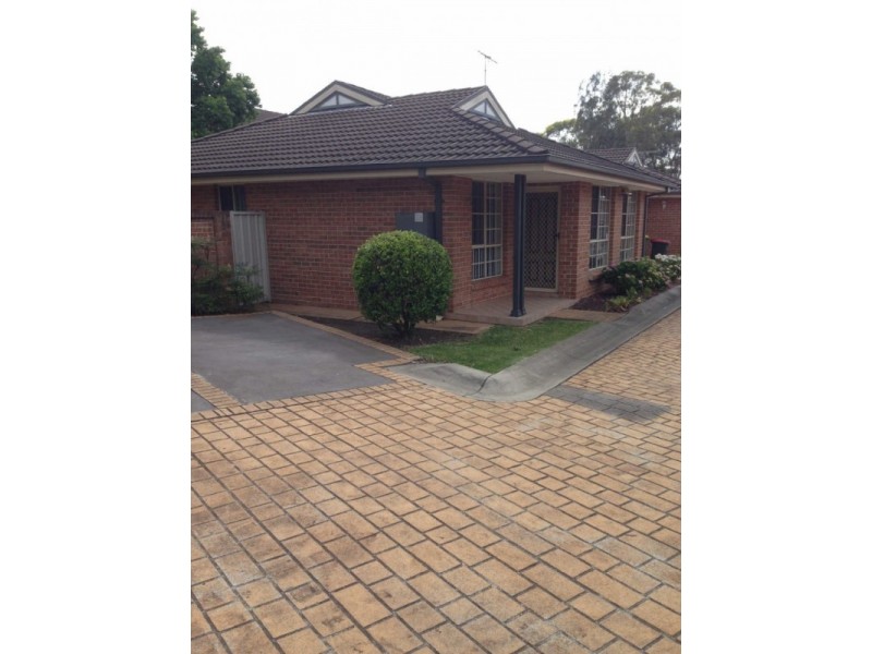 01/05 MIMOSA AVENUE, Toongabbie NSW 2146