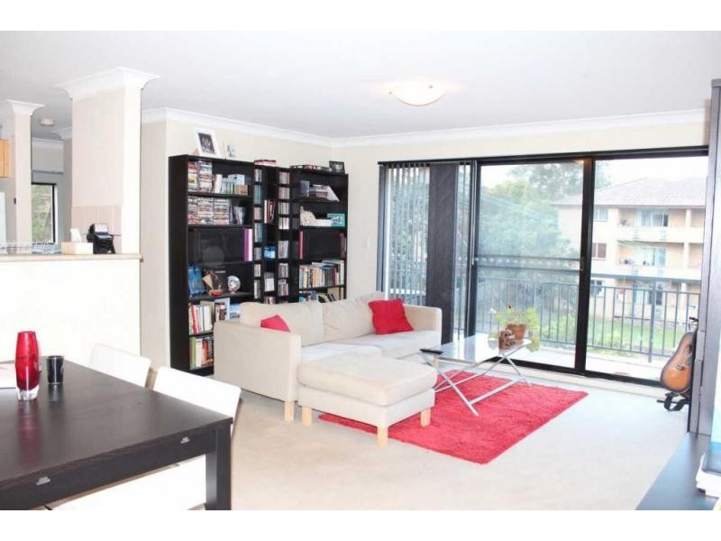 6/2 SHEFFIELD STREET, Merrylands NSW 2160