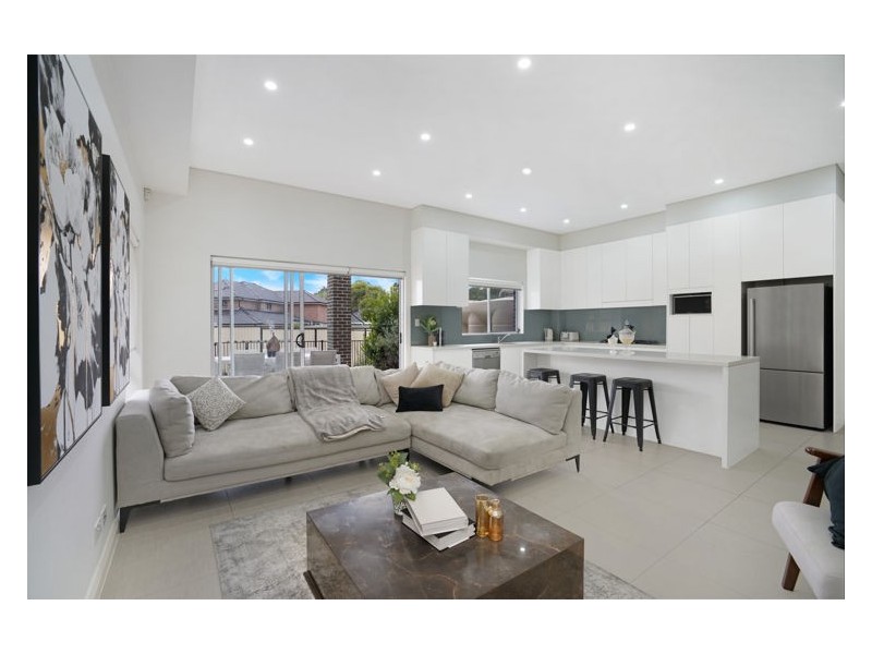 8 Valda Street, Merrylands NSW 2160