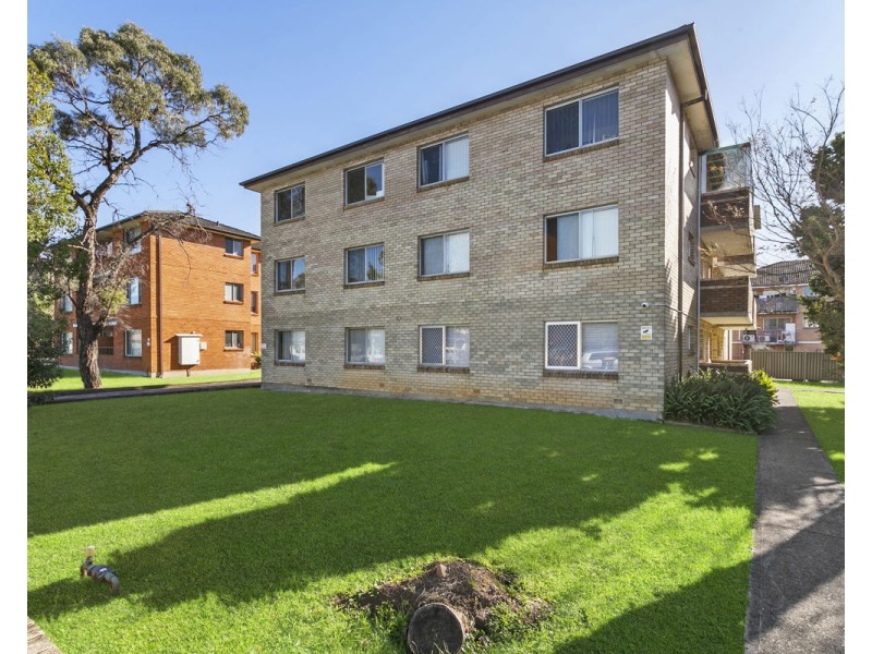 8/57 St Ann Street, Merrylands NSW 2160