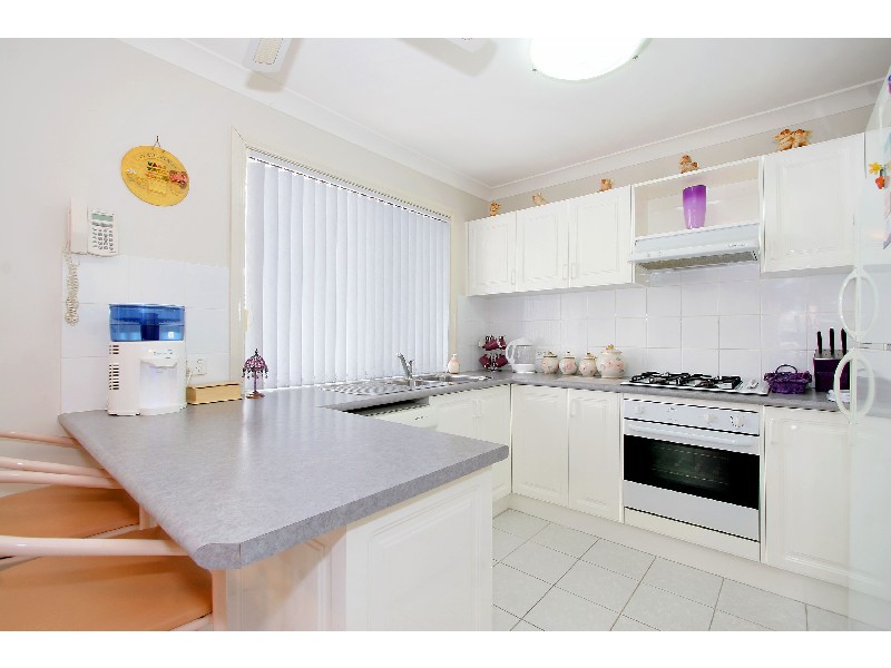 2/24 Blackbutt Crescent, Greystanes NSW 2145