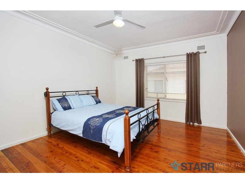 32 Faulds Road, Guildford NSW 2161