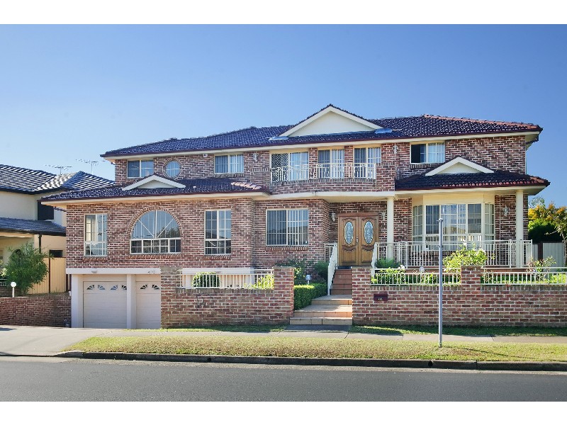 35 Hilltop Road Road, Merrylands NSW 2160