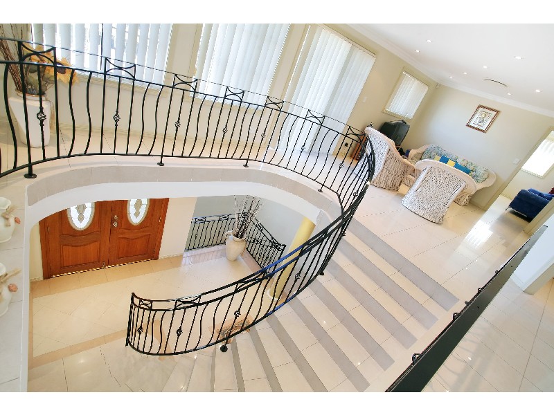 35 Hilltop Road Road, Merrylands NSW 2160