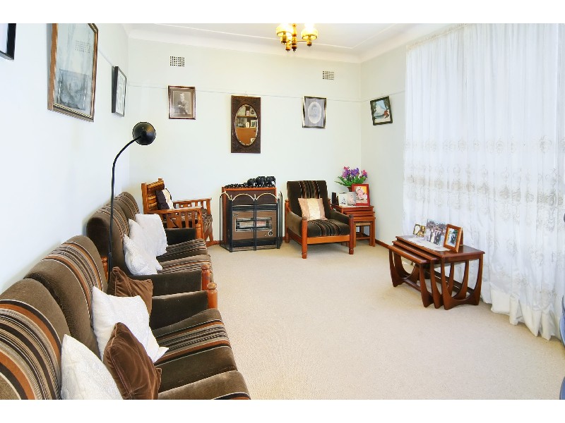 64 Davison Street Street, Merrylands NSW 2160