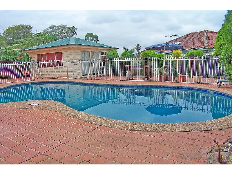 7 Maple Street, Greystanes NSW 2145