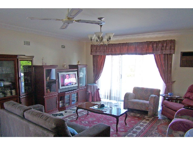 64 Whalans Road, Greystanes NSW 2145