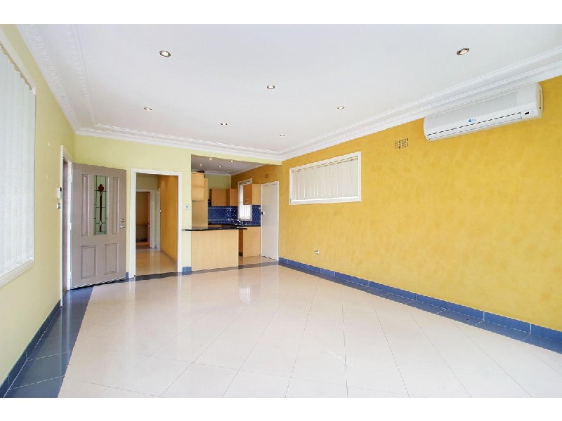 14 Ledger Road, Merrylands NSW 2160