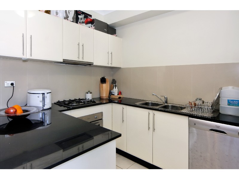 16/110 Elizabeth Street, Granville NSW 2142