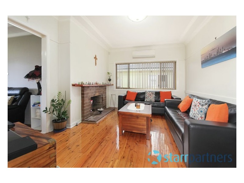 11 Mera Street, Guildford NSW 2161