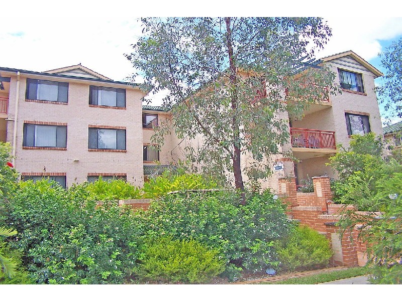17/2-4 Kane Street, Guildford NSW 2161