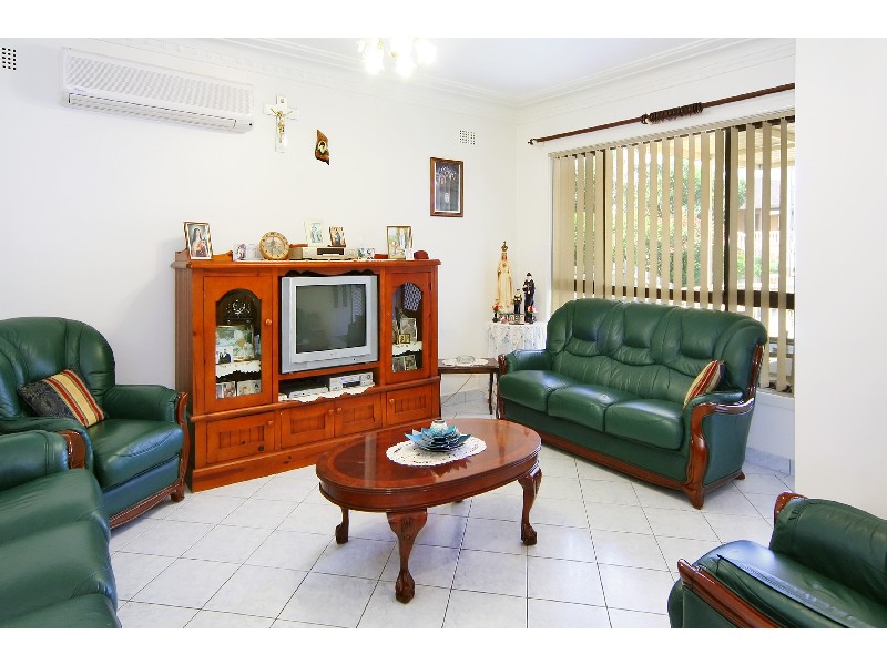 81 Chetwynd Road, Merrylands NSW 2160