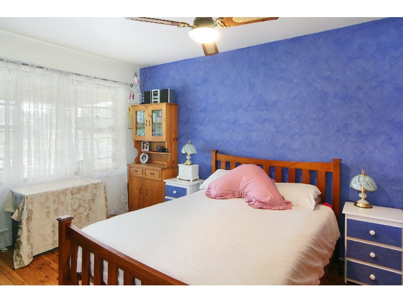 70 Bolaro Avenue, Greystanes NSW 2145