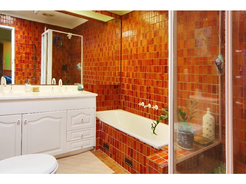 70 Bolaro Avenue, Greystanes NSW 2145