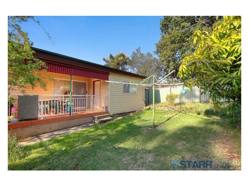 32 Barcom Street, Merrylands West NSW 2160
