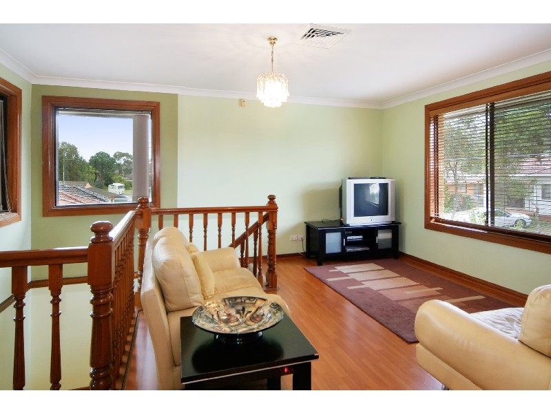 25 Yoogali Street, Merrylands NSW 2160
