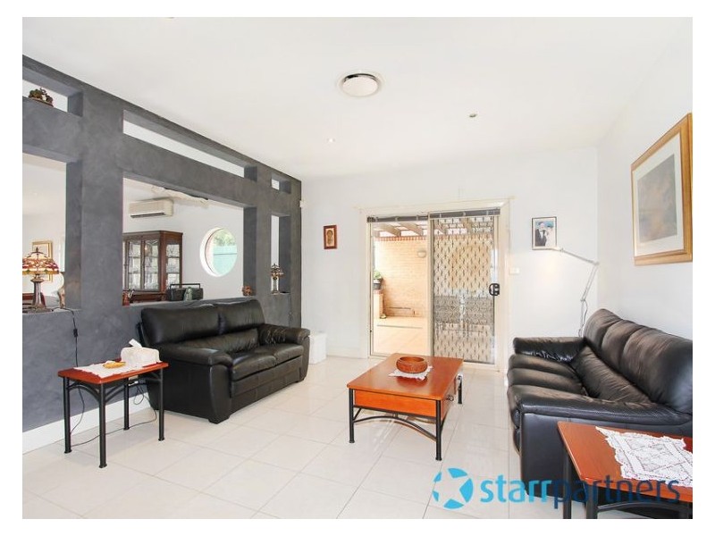 4a Rhodes Avenue, Guildford NSW 2161