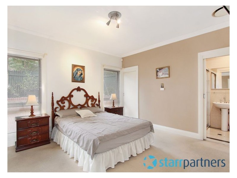 4a Rhodes Avenue, Guildford NSW 2161