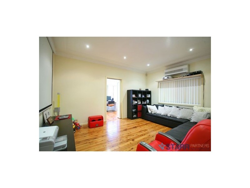 9 Constance Street, Guildford NSW 2161