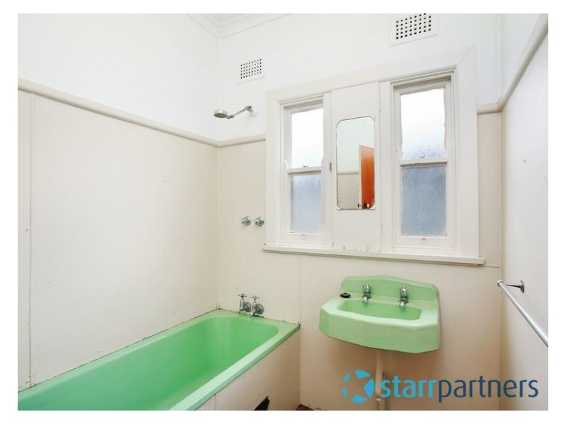 42 Chamberlain Road, Guildford NSW 2161