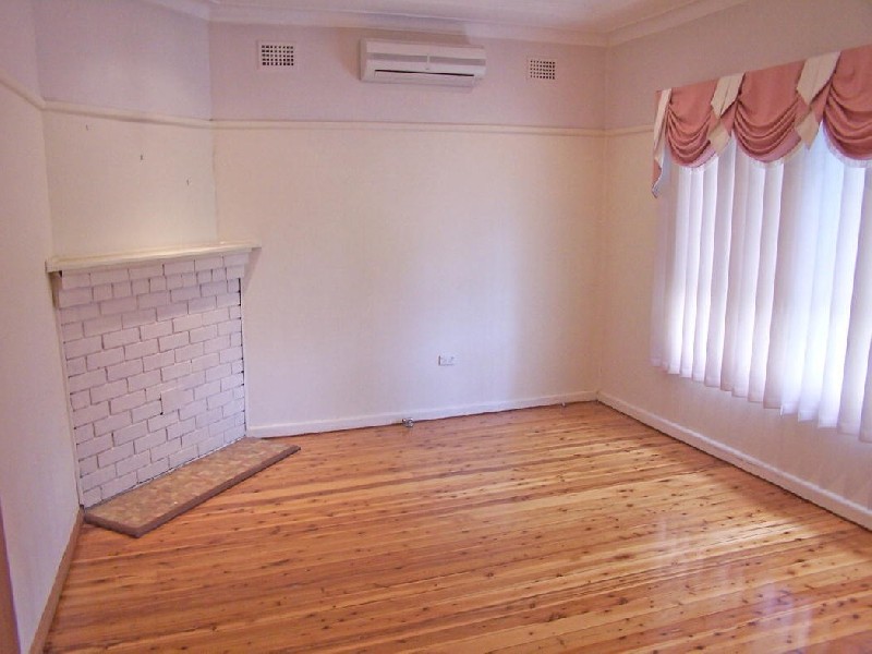 1 Craiglea Street, Guildford NSW 2161