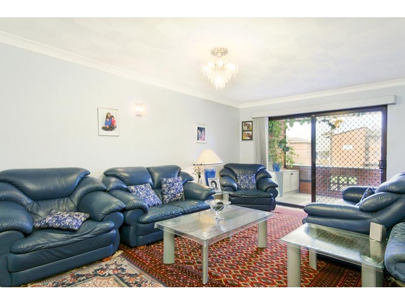 2/25 Neil Street, Merrylands NSW 2160