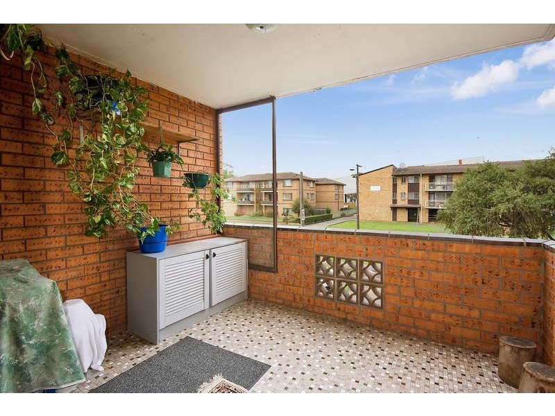 2/25 Neil Street, Merrylands NSW 2160