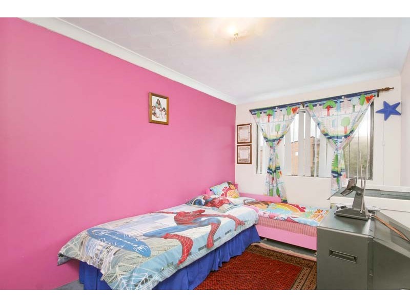 2/25 Neil Street, Merrylands NSW 2160