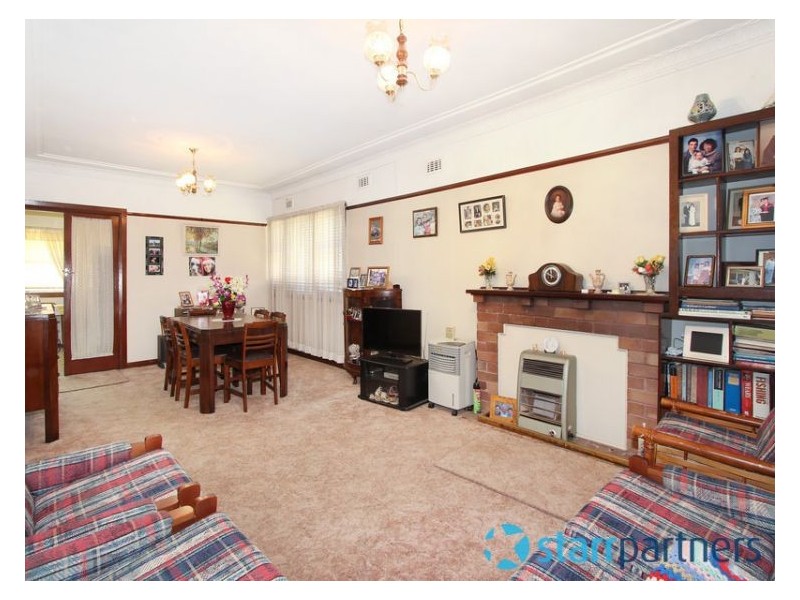 2 Lowe Street, Merrylands NSW 2160